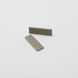 China Self-Regulating Ceramic PTC Heating Element with 3.5R to 1200R Resistance and 3.7V to 265V Voltage for Automotive Applications wholesale