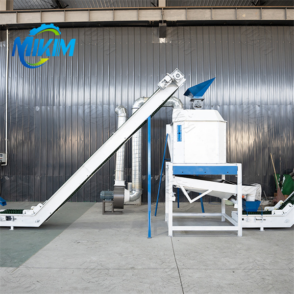 200 To 300kg/ H Small Poultry Feed Making Machines 7.5kw Feed Processing Machines