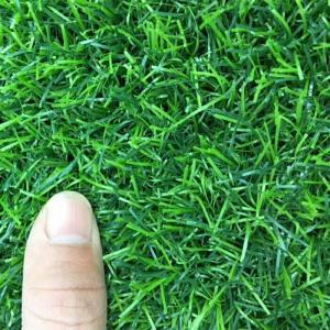 China Green Football Artificial Synthetic Grass 10000 Dtex 40mm-50mm Height supplier