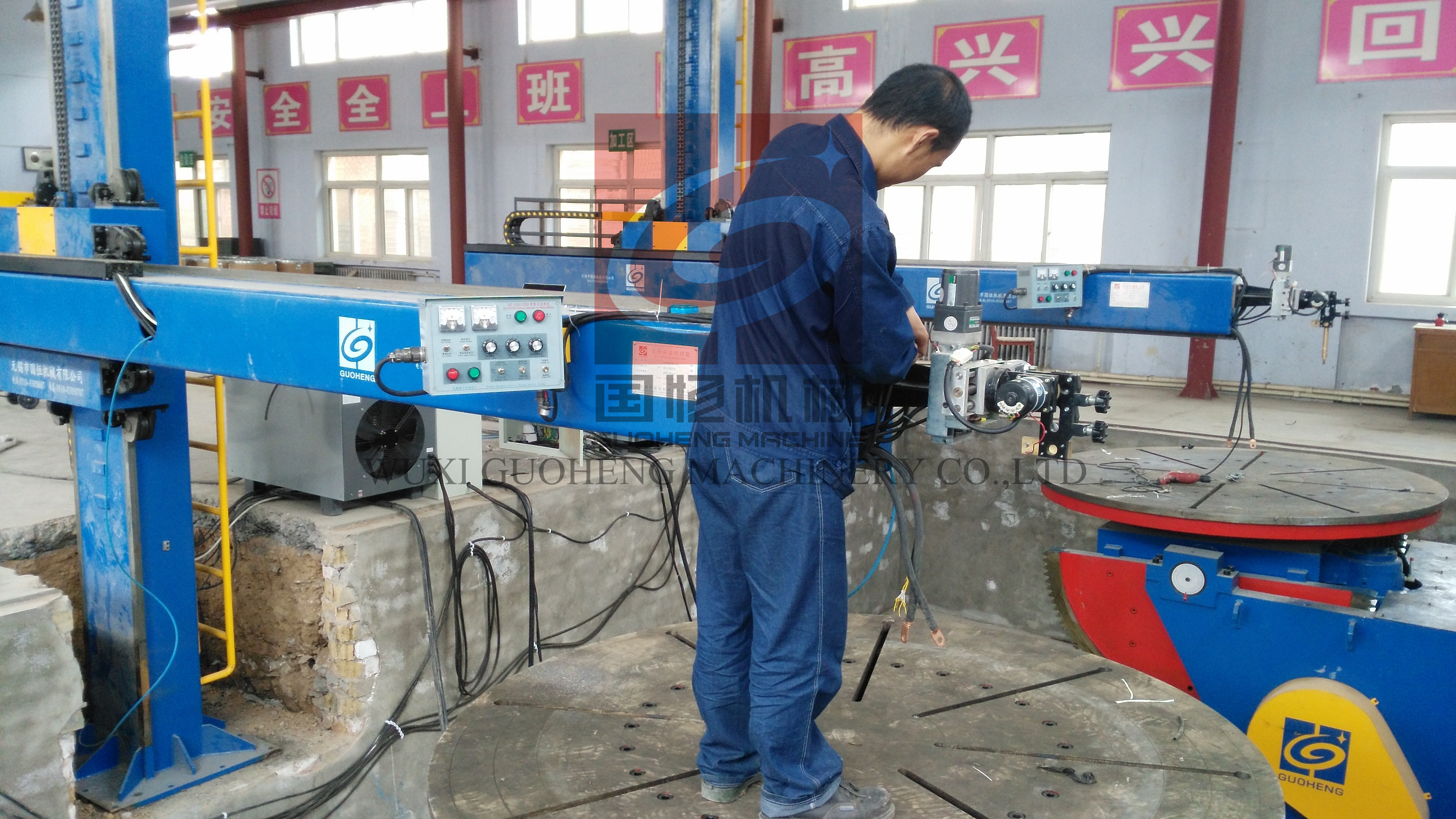 China Le manipulateur de soudure automatique de récipient à pression, PLC a commandé des manipulateurs de soudure supplier