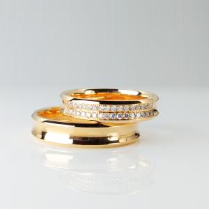 Glossy ODM Men18 Engagement Gold Ring Designs For Couple