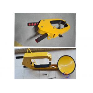 Parking A 3 Steel Material car tire locks , professional keep it wheel clamp