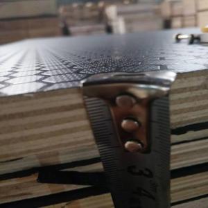 China 12mm Thick Anti - Slip Phenolic Faced Plywood With Double Time Hot Press supplier