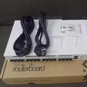 China 4 Antenne CCR2116-12G-4S Cloud Core Router Vitesse 2167 Mbps pour les applications haut débit et les pare-feu prêts à être expédiés supplier