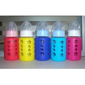 China 4 oz Glass milk feeding bottle 120ml with silicone sleeve and cover supplier