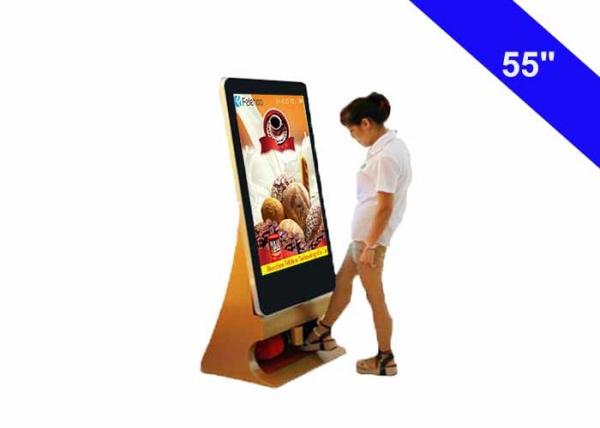 Full HD LCD Display 55 '' Free Standing Digital Signage With Shoe Polish Machine