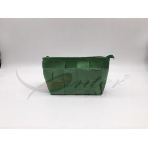 China Green Nylon Webbing Small Beauty Bag , Zip Up Makeup Bag Multi Functional supplier