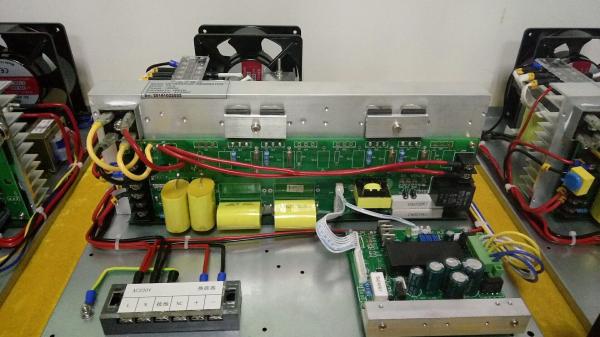generador 28KHz de la limpieza ultrasónica del poder más elevado 2000W -40 kilociclos para el limpiador