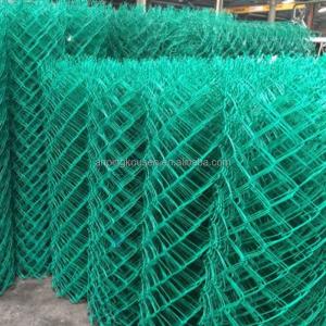 China Customized Cyclone Wire Fence Diamond Wire Mesh Netting Panel Galvanized Industry Chain Link Fence supplier