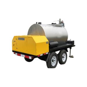 1.5CBM 2.5CBM Trailer Asphalt Distributor Bitumen Melt Spraying With Auto Cylinder Control Spray Bar