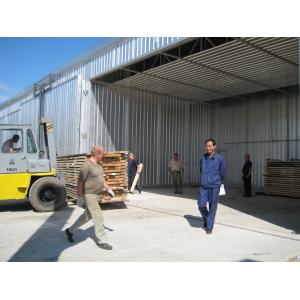 Durable Wood Drying Kiln Kits 27000 M3 / H Volume Circulating Air Lift Sliding Door