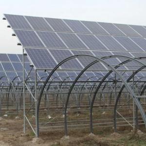 Greenhouse Heat Preservation with Large Capacity Storage and Photovoltaic Panels