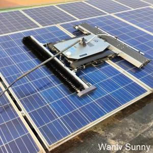 China High Pressure Pump Lithium-Battery-Powered Solar Panel Cleaning Robot Customization supplier