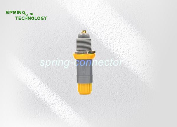 7 pernos impermeabilizan la tuerca de fijación plástica de vaivén del amarillo de Lacthing del uno mismo de los conectores