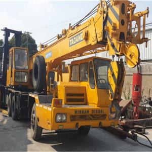 China Used Tadano 25 Ton Truck Crane with Nissan / Mitsubishi Engine and Chassis Made in Japan supplier