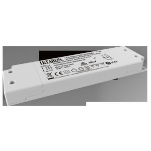 China Constant Voltage Slim LED Driver With SAA Certificate 50000 Hours Lifetime 6W on sale