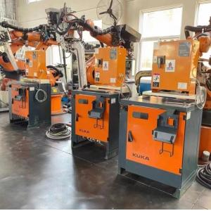 KR 60-3 6 Axis Used Kuka Robot With Spot Welding Equipment 2033cm