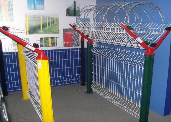 Plastic Coating Security Iron Wire Mesh Fence Airport Fence Metal Fence Powder