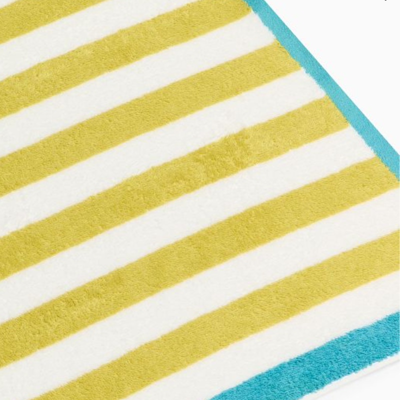 China Kids Character Beach Towel with Licensed Designs Ultra Soft Cotton and Child-Safe Certified for Pool and Beach wholesale