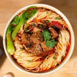 Braised Beef Flavor ChongQing Noodles Low Energy Chong Qing Xiao Mian