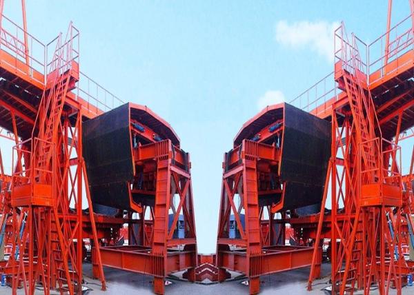 Q235B Steel Segmental Box Girder Formwork , Precast Concrete Formwork