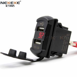 China Résistance à l'eau 4.2A prise USB double prise 5V avec voltmètre LED supplier