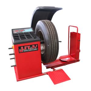 China Industrial Heavy Duty Truck Tire Balancer , Wheel Balancing Equipment 0.55kw supplier