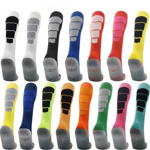 China Towel Bottom Men'S Grip Socks Soccer Polyester White Football Grip Socks supplier