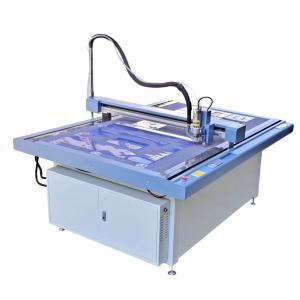 China CAD 縫製パターン 紙のパターン フリースカット機 衣料品のテンプレート切断機 wholesale