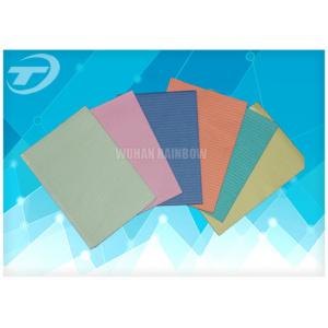 China Disposable Medical Dental Patient Bibs 2 Ply Paper + 1 Ply Poly Film CE/ISO Certificate supplier