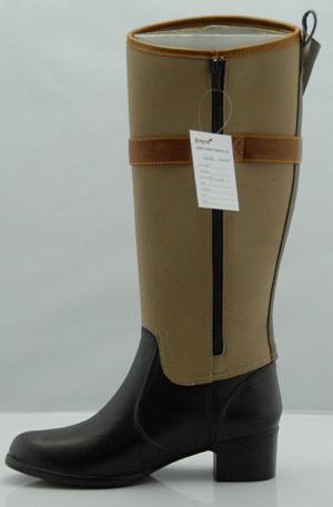 Женщины ботинок дождя слякоти Брауна размера 36 резиновые с пятки выскальзывание