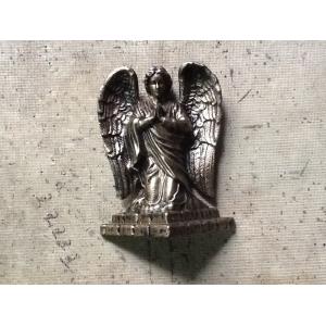 China Angel Shaped Resin Casket Parts Corner Antique Copper Appearance RSC03 supplier