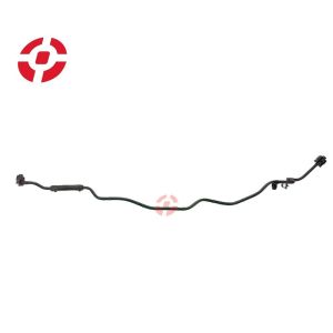 China Engine coolant overflow hose for Land Rover Expansion tank PIPE OE LR135919 Overflow hose pipe wholesale