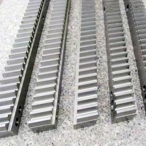 China Custom 2.5 Module Helical Racks And Pinions Steering ISO 8-9 Grade supplier