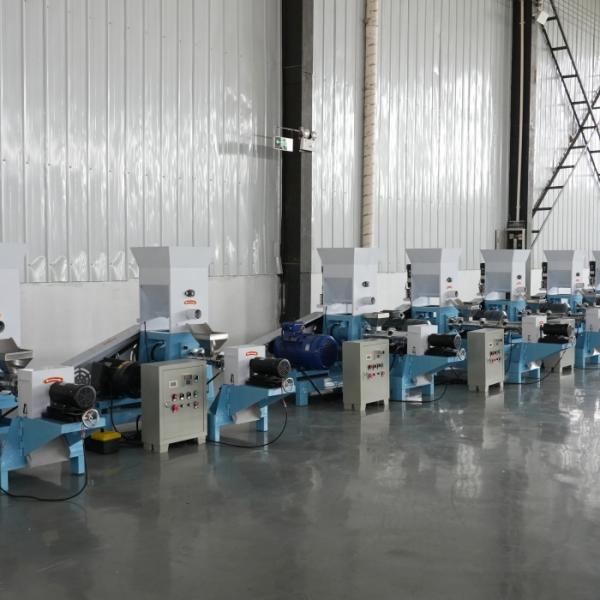 La velocidad ajustó capacidad flotante de la máquina del molino de alimentación de los pescados alta