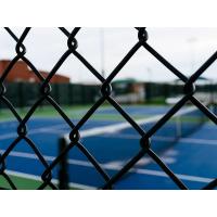 China 6 Gauge Twisted Black Chain Link Fence 6 Ft Polyethylene Coating Ensures Long Lifespan on sale