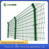 Green Bilateral Welded Mesh Fencing Wire Railway Isolation Fence Guardrail