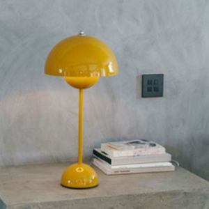 China Modern Designer Table Lamp for Living Room Bedroom Study Bedside Flowerpot VP3 Table Lamp（WH-MTB-219) wholesale