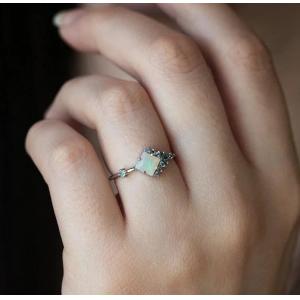 China Square CZ Rhodium Plated Natural Opal Ring 925 Sterling Silver Graceful Jewelry supplier