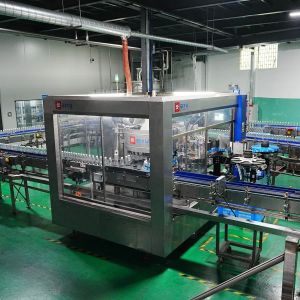 China Customized High Speed Hot Melt Glue Labeler for Beverage Production Line with 6000BPH-72000BPH Capacity and Stainless Steel 304 Construction wholesale