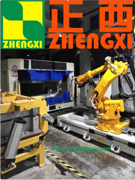 Servo Motor Energy saving Automatic CNC Industrial Robot Arm With Guide Way
