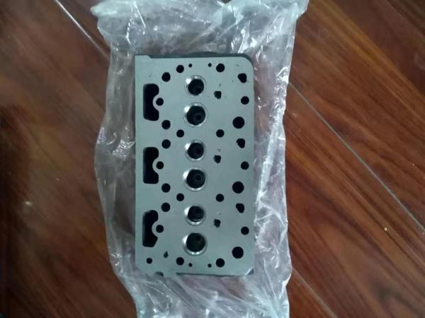 Casting iron engine parts Kubota V2403 cylinder head or cylinder head assembly