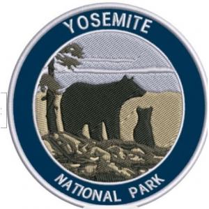 El Applique del bordado de la frontera de Merrow remienda osos del parque nacional de Yosemite de la tela de la tela cruzada