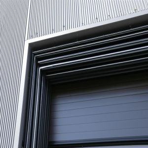 China Complete In Specifications Dock Seals And Shelters Featuring Hydraulic Steel Pipe Systems Engineered For High Pressure And High Temperature wholesale