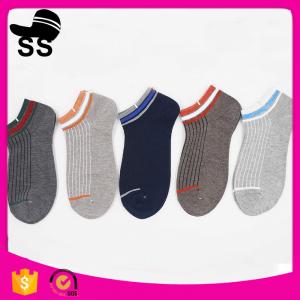China Cotton Logo Printed Cheap Protection Daily Life Ventilate Generous Striped On Foot Apparel Hosiery Men Teenager Socks supplier