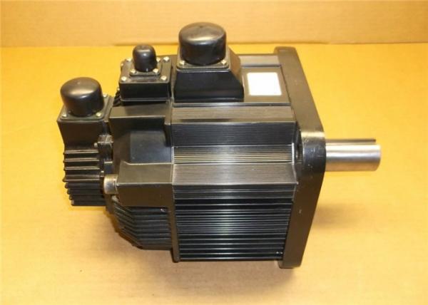 Sigma II Industrial Servo Motor Incremental Encoder Type 400VAC SGMGH 44DCA6E