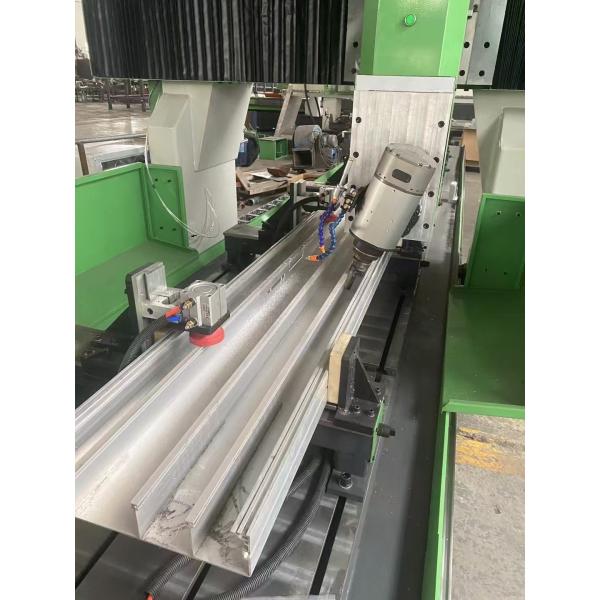 4 Axis CNC Machining Center Rail Transit Industry Profile Processing