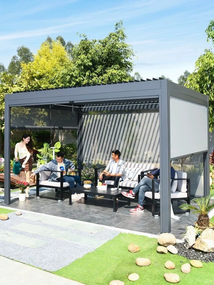China Créez la retraite extérieure ultime avec un toit en polycarbonate en pergola en aluminium et un kit d'ancrage inclus supplier