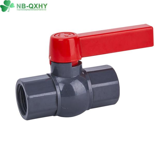 China Válvula de esfera flexível JIS PVC padrão de tomada/fim de fio octogonal compacto da China supplier