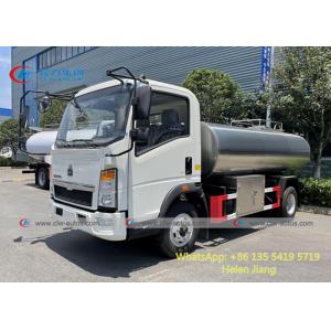 Caminhão do transporte do leite de Sinotruk Howo 4x2 5000L SS304